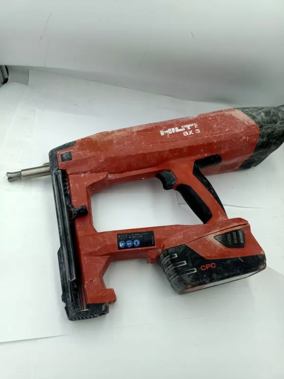 GWOŹDZIARKA OSADZAK HILTI BX 3-ME Z ŁADOWARKĄ
