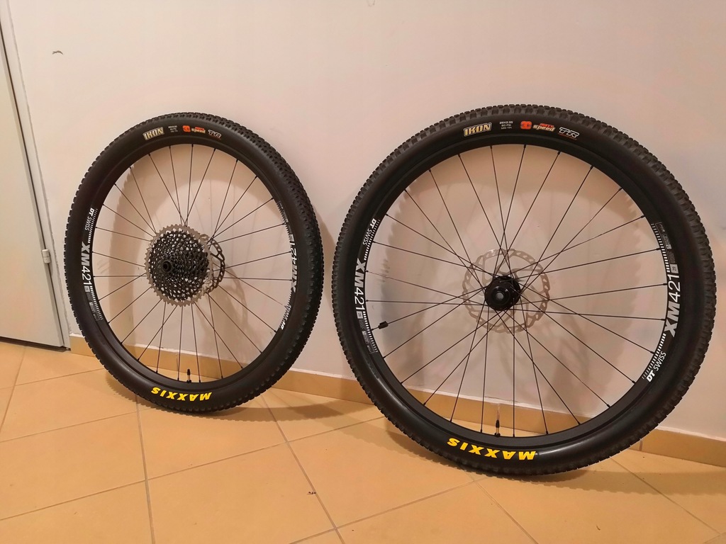 Dt Swiss Xm 421 LLANTA DT SWISS XM 421 29ER 25MM 32 OJALES Ciclos