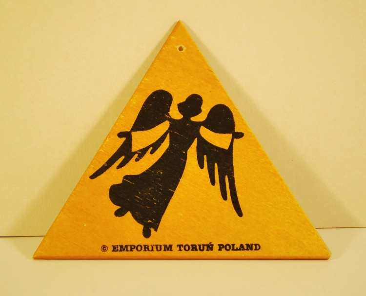 obrazek zawieszka żółta trójkątna anioł z Torunia