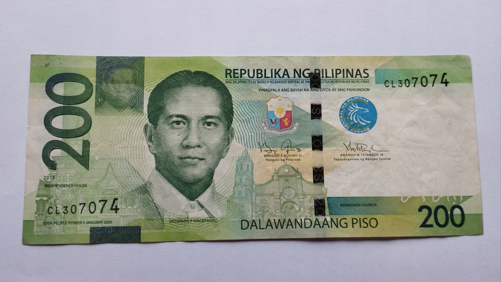 200 peso Filipiny 2015 st.+3