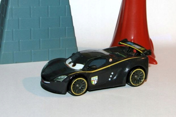 Auta CARS, LEWIS HAMILTON, Mattel 1:55! TANIO!