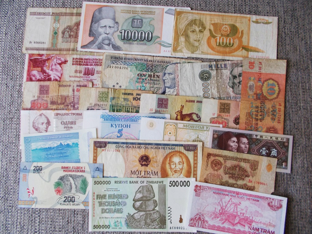 ZESTAW 50 ZAGRANICZNYCH BANKNOTÓW