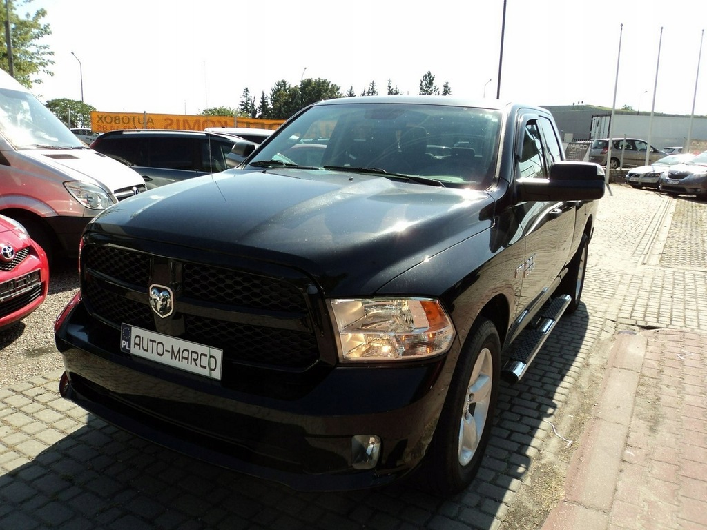 Dodge RAM sprzedam ladnego Dodge Rama 1500 V6 4x4