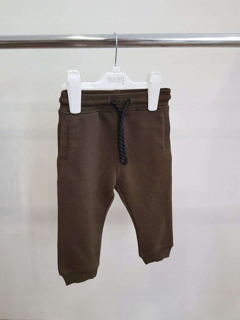 Matalan spodnie dresowe dresy khaki chłopiec 86 cm