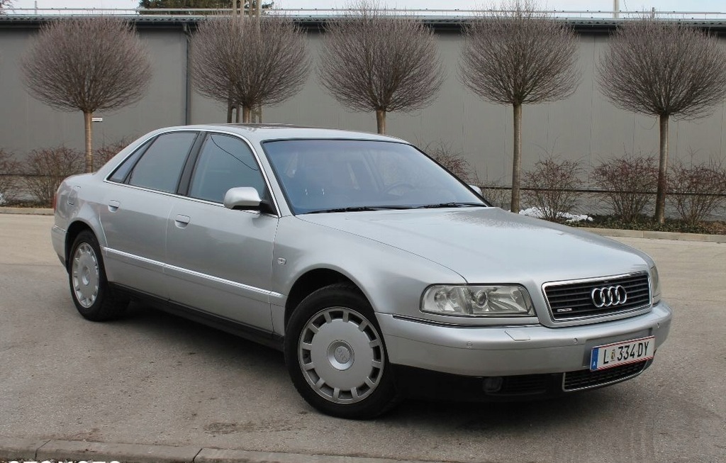 Audi A8 D2