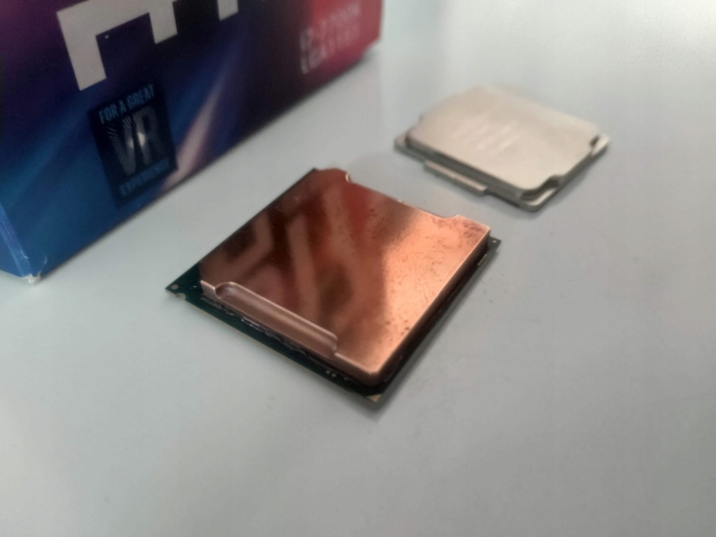 Купить Процессор Intel Core i7-7700K, IHS COPPER, КОРОБКА: отзывы, фото, характеристики в интерне-магазине Aredi.ru