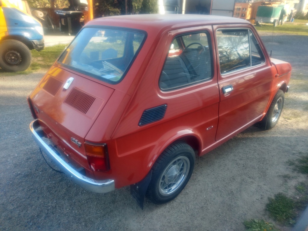 Fiat 126p polski fiat na nowy częściach alufelgi