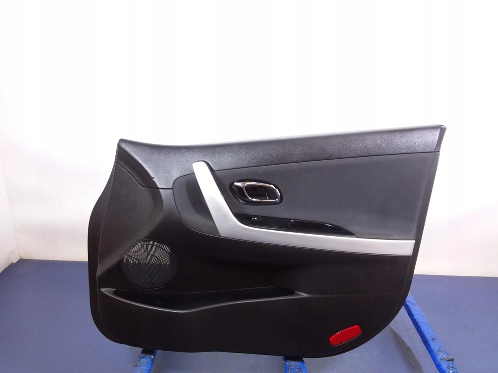 KIA CEED II KOMBI TAPICERKA DRZWI PRZÓD PRAWY