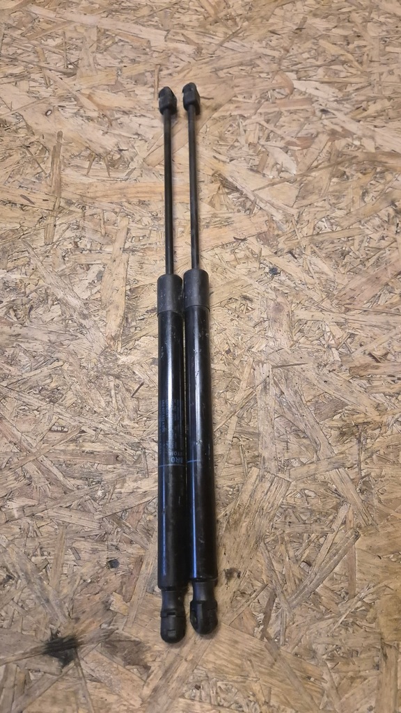 SIŁOWNIK SILOWNIKI TELESKOP KLAPY TYŁ BAGAŻNIKA 8R0827552A AUDI Q5 8R