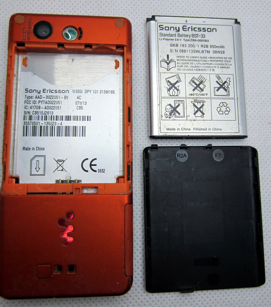 Купить Sony Ericsson W880i, функциональный, разблокирован, без PL: отзывы, фото, характеристики в интерне-магазине Aredi.ru