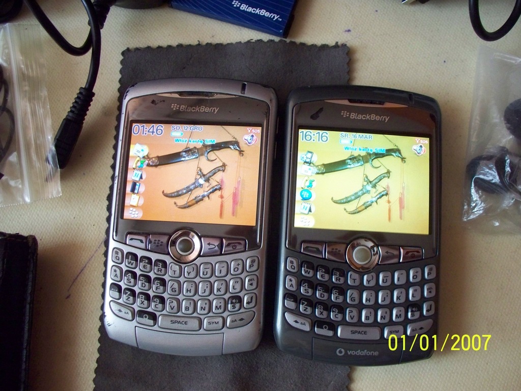 BlackBerry 2 szt. sprawne 100%... Curve - 8310 ..