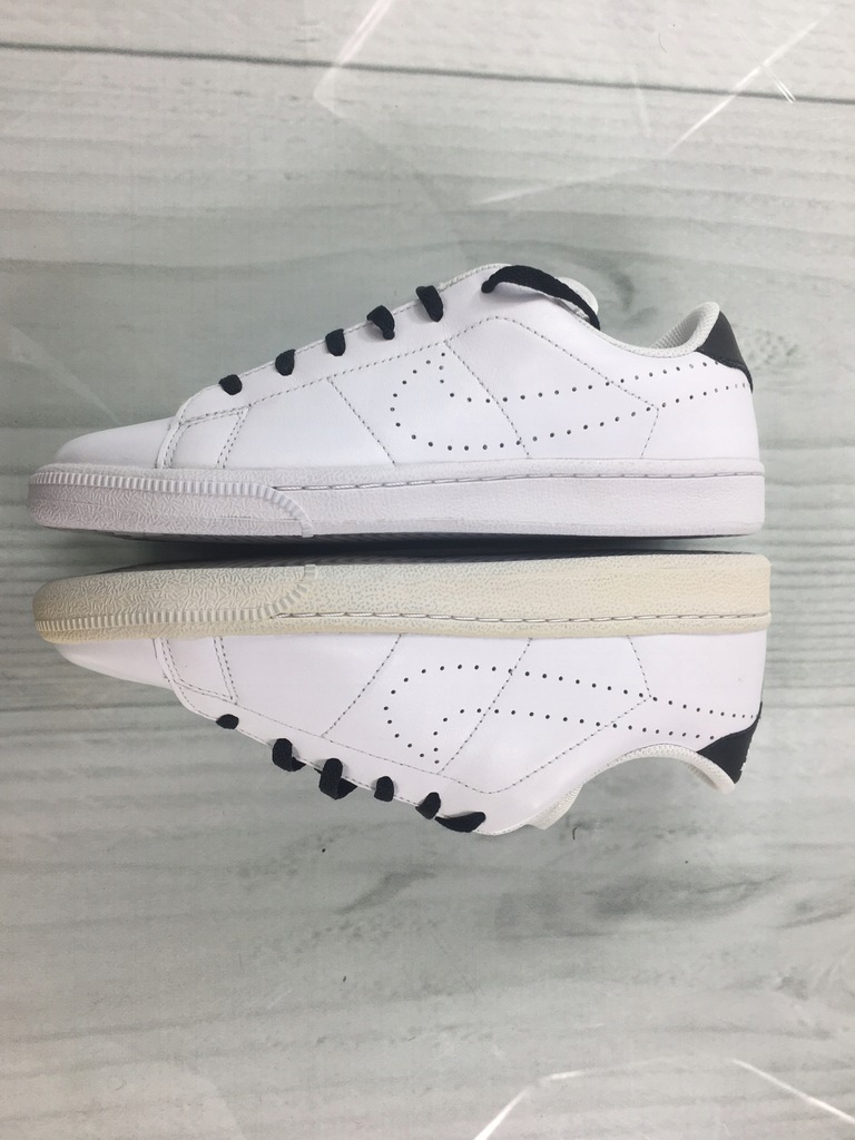 nike tennis classic prm