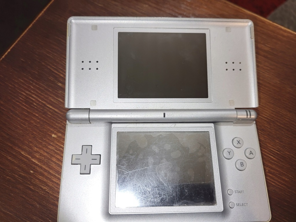 NINTEDO DS LITE - bez baterii