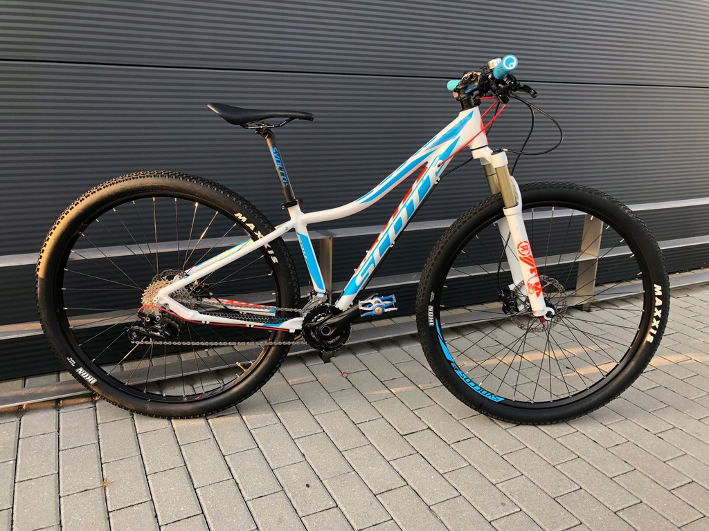 scott scale contessa 900