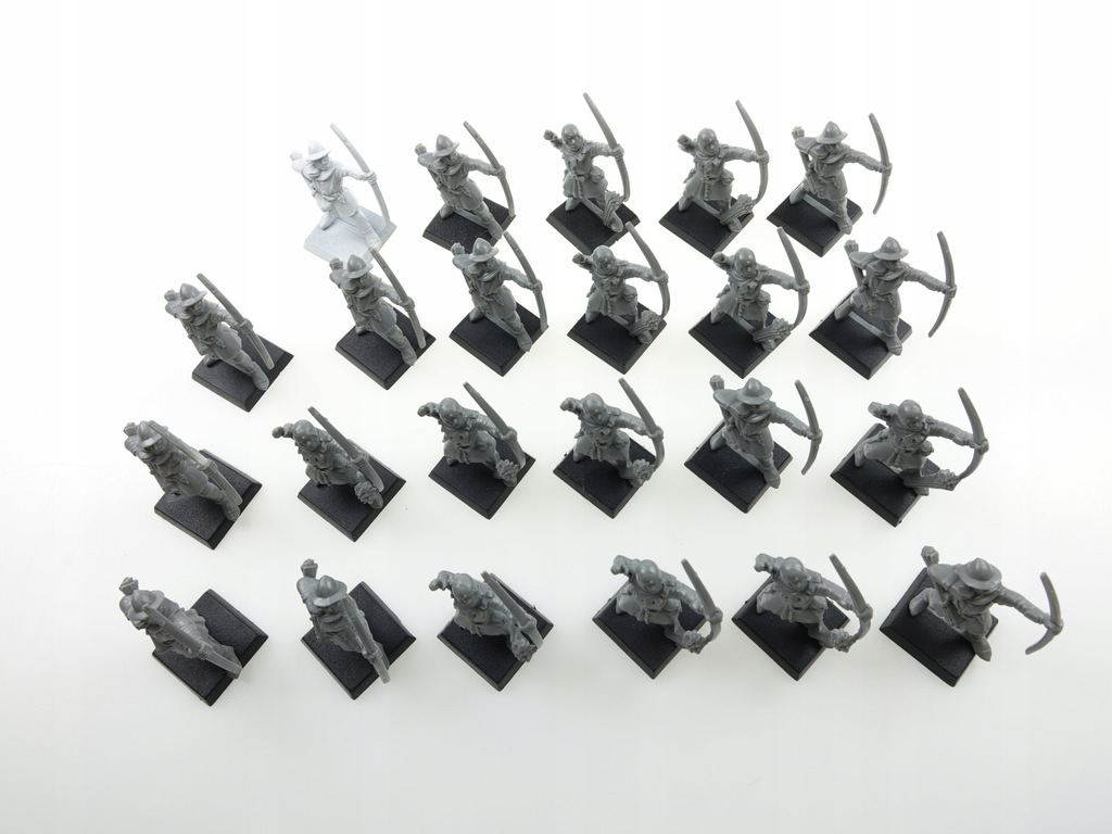 Купить Набор из 23 фигурок бретонских лучников Warhammer: отзывы, фото, характеристики в интерне-магазине Aredi.ru