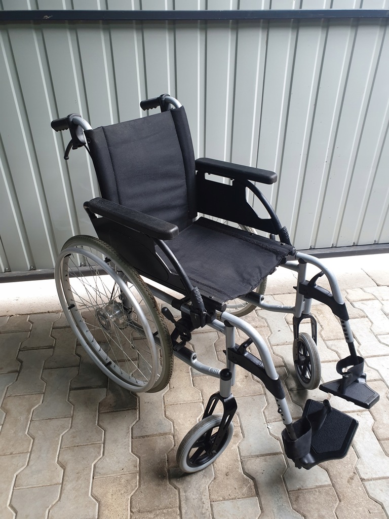 Breezy UniX2 Wózek inwalidzki 40cm siedzisko