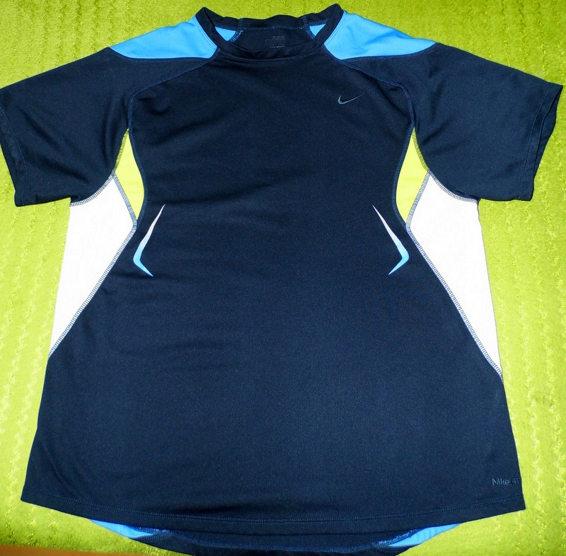 NIKE DRY FIT SPORTOWA 152/158 12/13lat BDB!