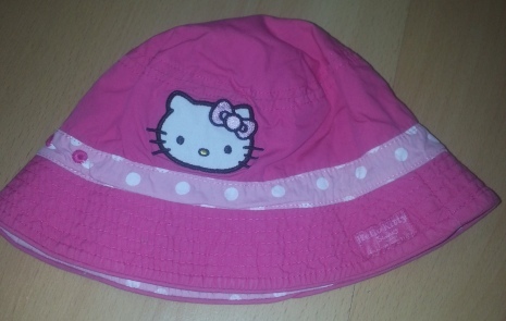 dwustronny kapelusz letni Hello Kitty na ok 2 latk