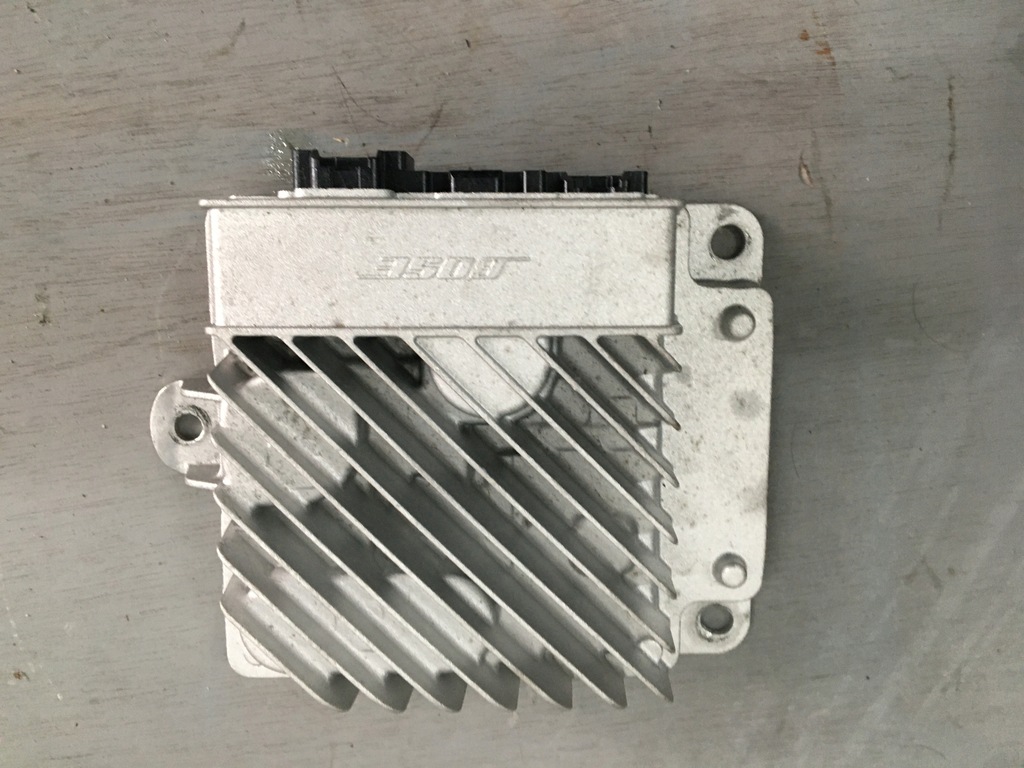 WZMACNIACZ SUBWOOFER BOSE KADJAR 8906803452 oficjalne archiwum Allegro