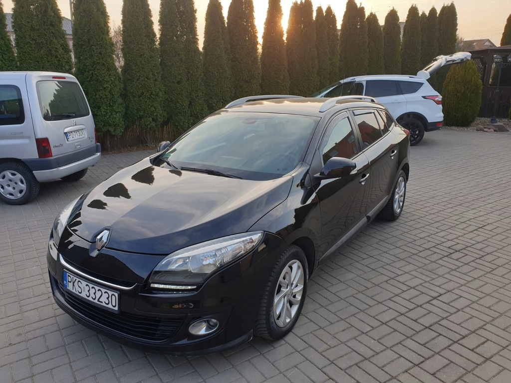 Купить RENAULT MEGANE III Grandtour 1.5 dCi 110 л.с.: отзывы, фото, характеристики в интерне-магазине Aredi.ru