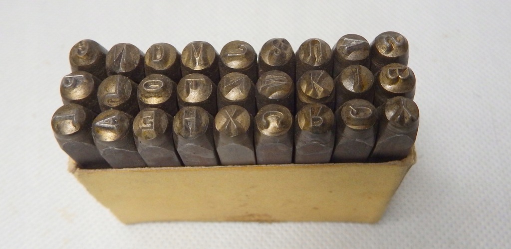 ACIER FIN EXTRA DUR STARE NUMERATORY LITERY 4MM