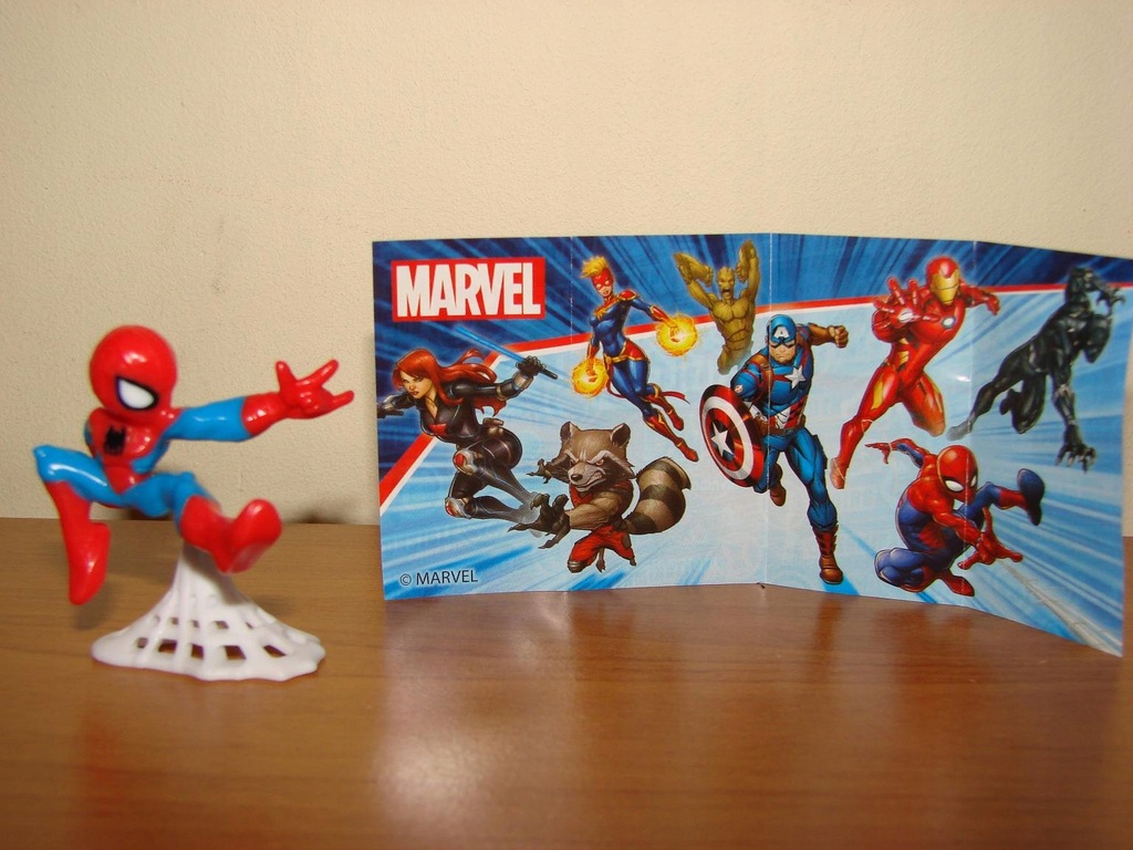 Figurka kinder Spiderman Marvel Super Heroes