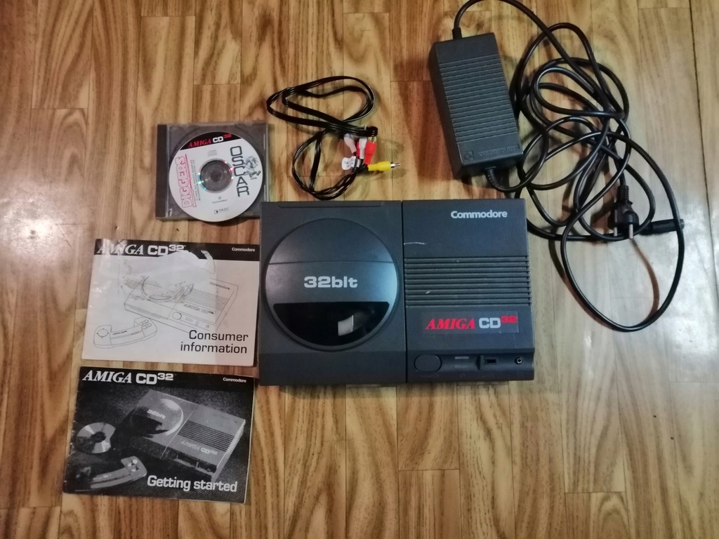 Commodore Amiga CD 32