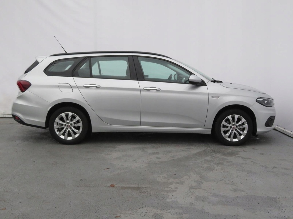 Купить Fiat Tipo 1.6 16V, Салон Польша, 1-й хозяин: отзывы, фото, характеристики в интерне-магазине Aredi.ru