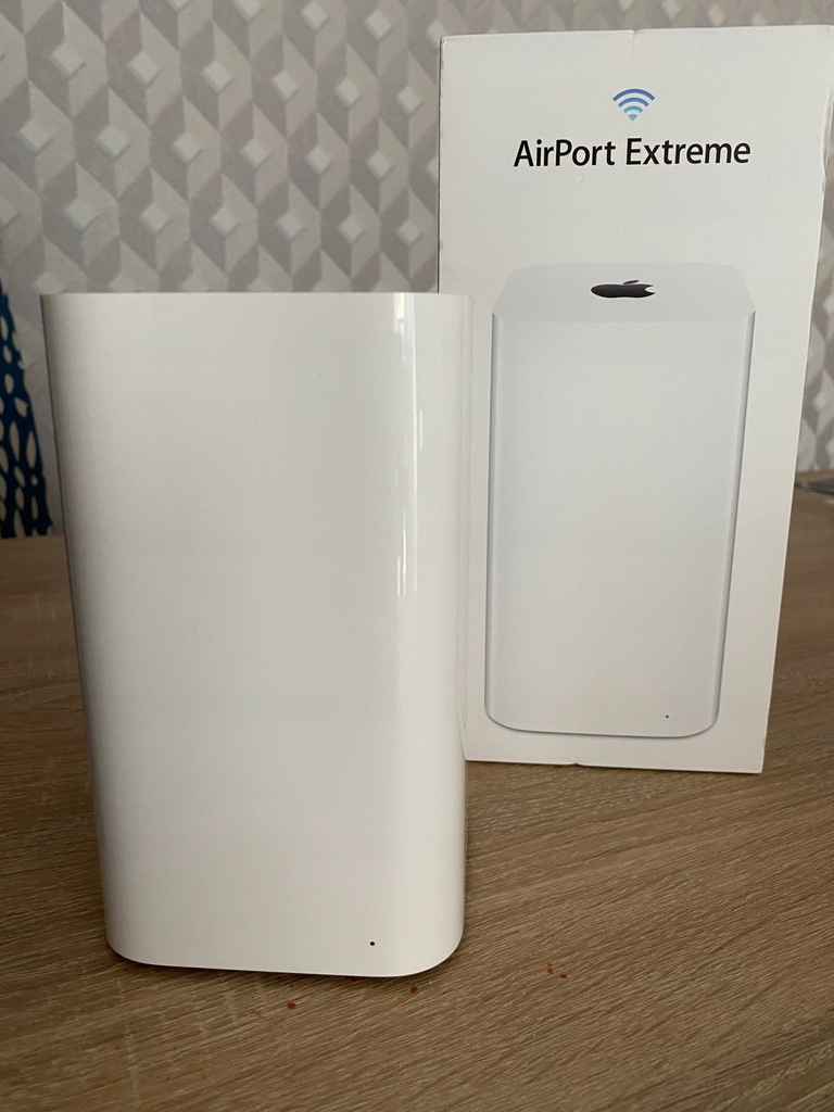 Apple AirPort Extreme Base Station