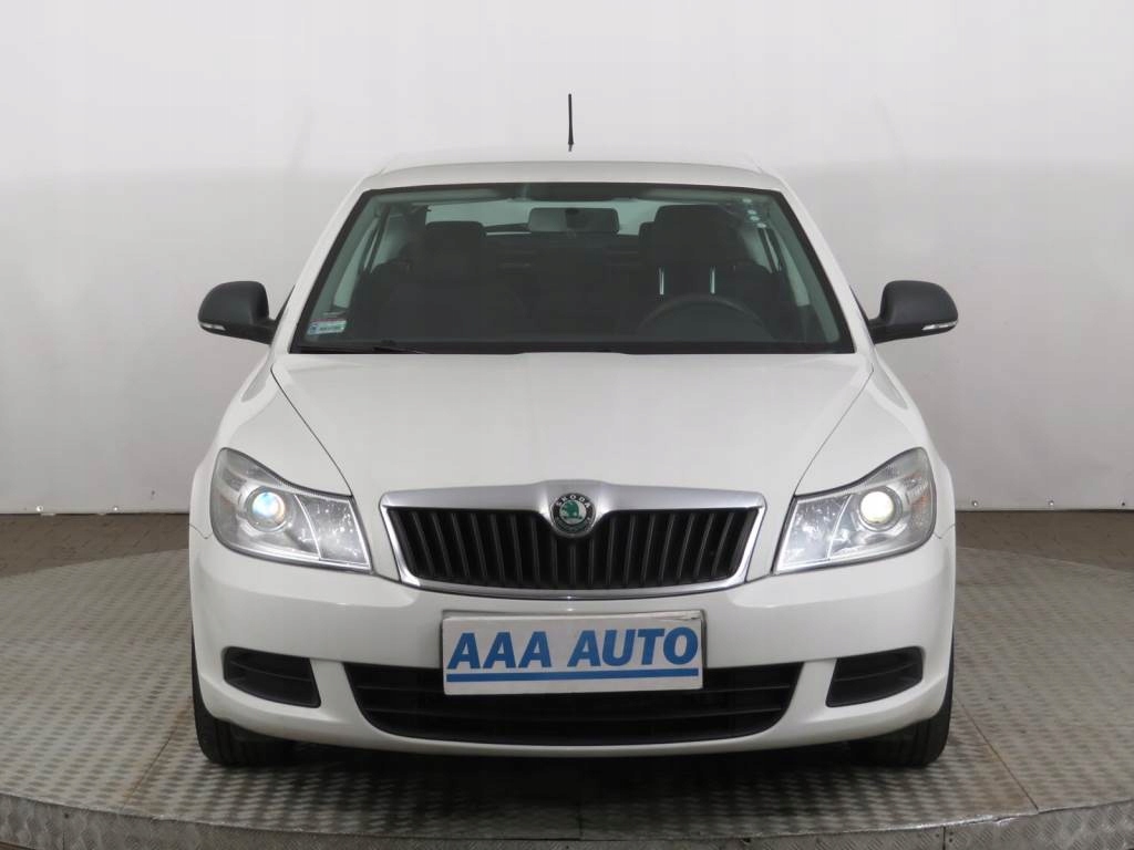 Купить Skoda Octavia 1.4 TSI, польский автосалон, авторизованный сервисный центр: отзывы, фото, характеристики в интерне-магазине Aredi.ru