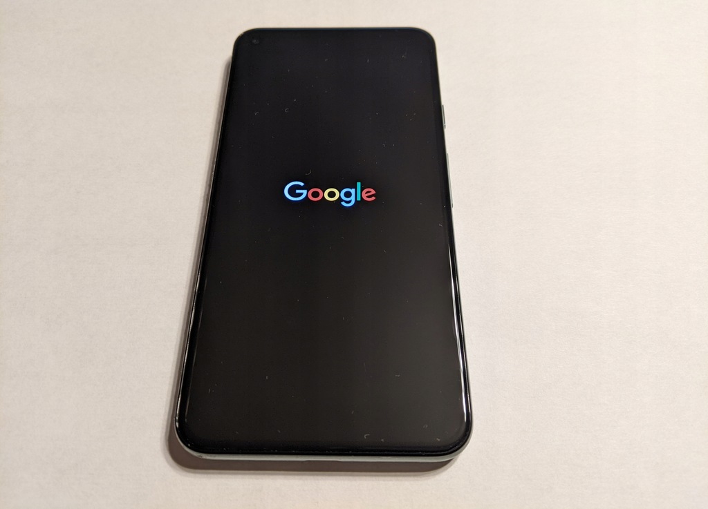 Smartfon Google Pixel 5 8 GB / 128 GB zielony