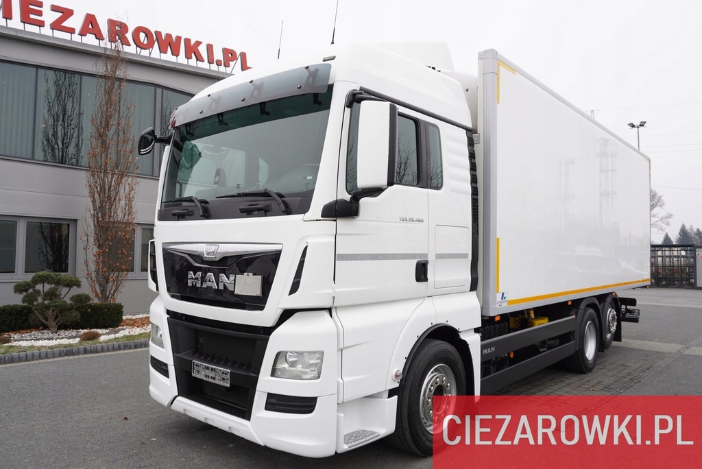 MAN TGX 26.460 XLX E6 6x2 chłodnia hakowa 18 EPAL