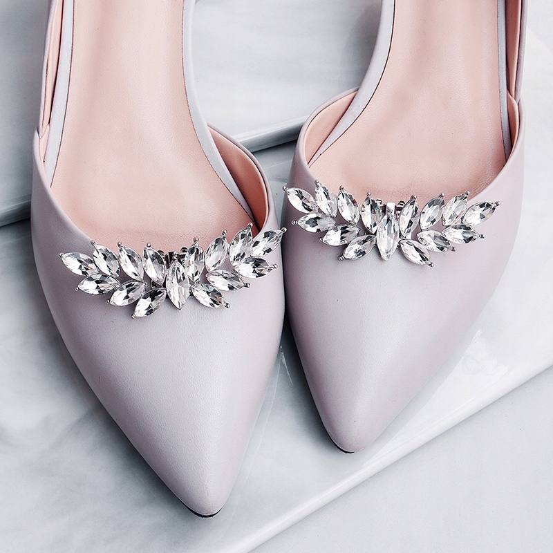 Klipsy ozdoby do butów kryształowe srebrne