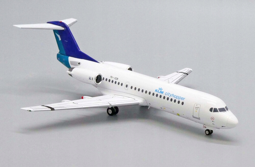 Model samolotu Fokker 70 KLM 1:200 PH-KZM