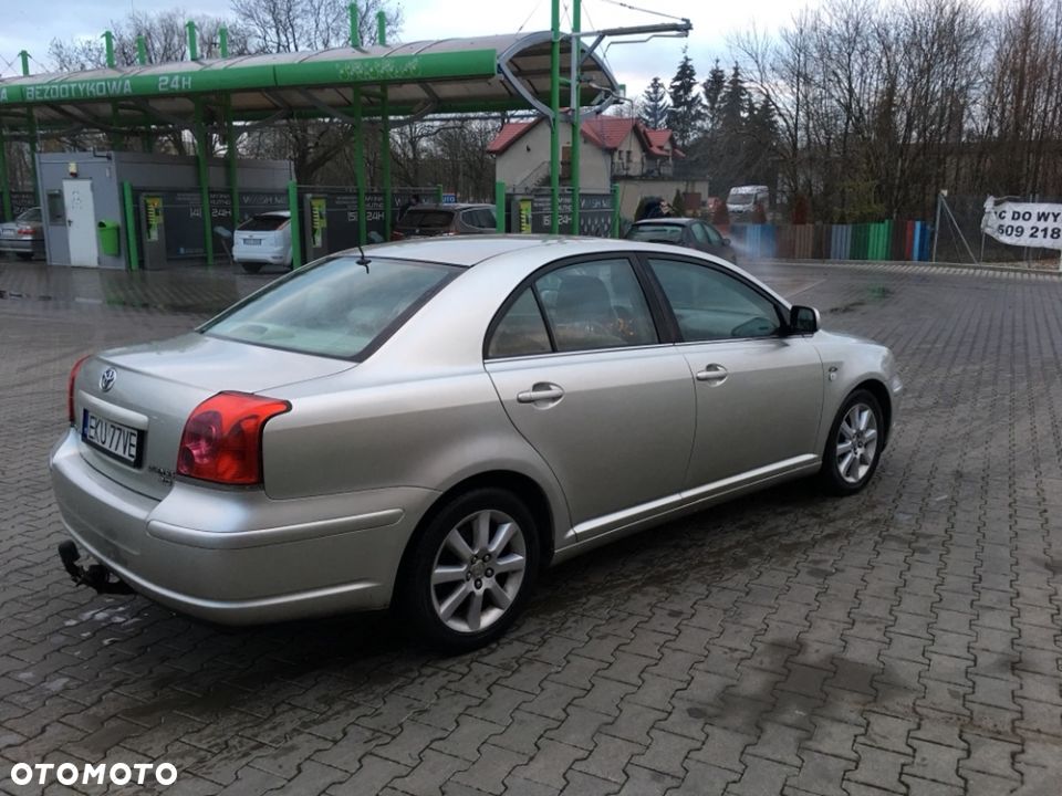 TOYOTA AVENSIS 2004 D4D 2.0 DIESEL SEDAN IDEAŁ !!!
