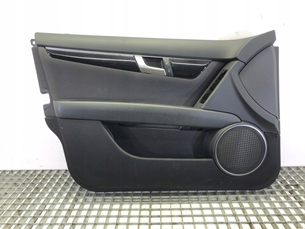 BOCZEK DRZWI LEWY PRZÓD MERCEDES W204 Sedan/Limuzyna 07-15 TAPICERKA
