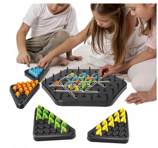 TRIANGLE CHESS BOARD GAME, INTERACTIVE PEGBOARD GAME, DESKTOP BOARD GAMES