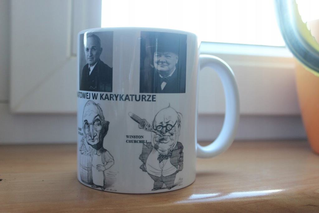 KUBEK PRZYWODCY II WOJNY SWIATOWEJ W KARYKATURZE