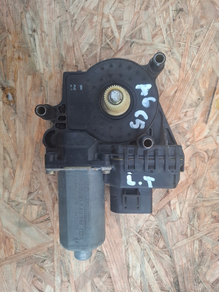 0130821784 Silniczek szyby lewy tyl AUDI A6 C5