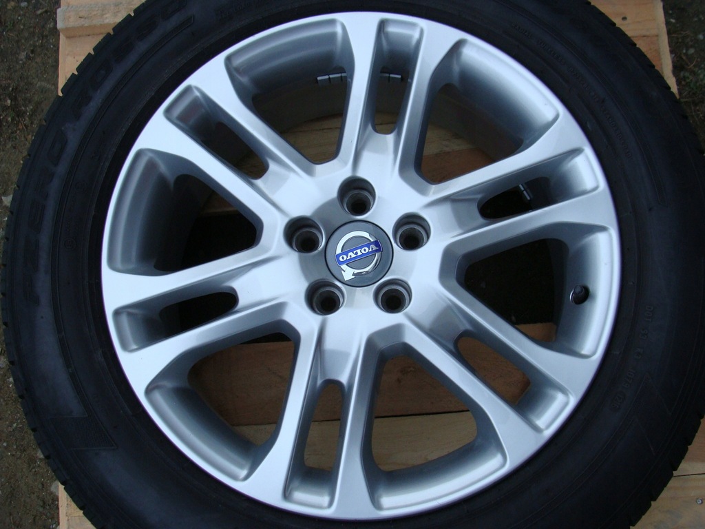 Koła alufelgi Volvo XC60 18'Pirelli 235/60R18 OEM