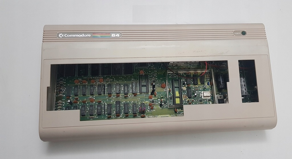 Płyta + obudowa do Commodore 64