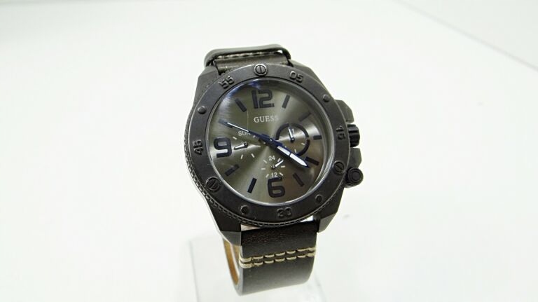 ZEGAREK GUESS W0659G3