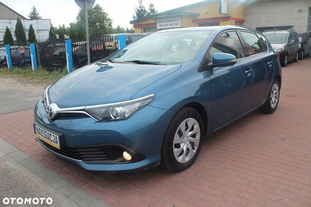 Toyota Auris 112KM