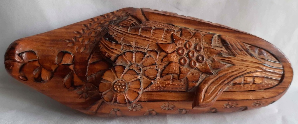 Stary Rzeźbiony Góralski But Duża Szkatułka