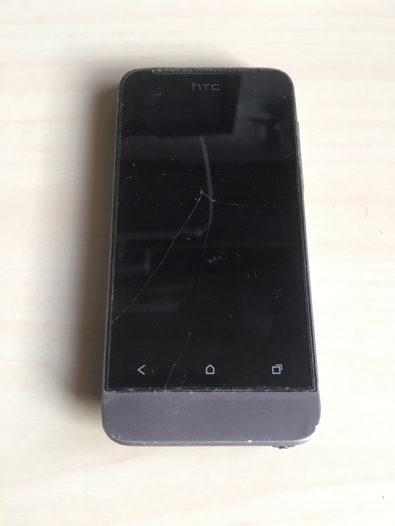 HTC One V (PK76100) uszkodzony U148