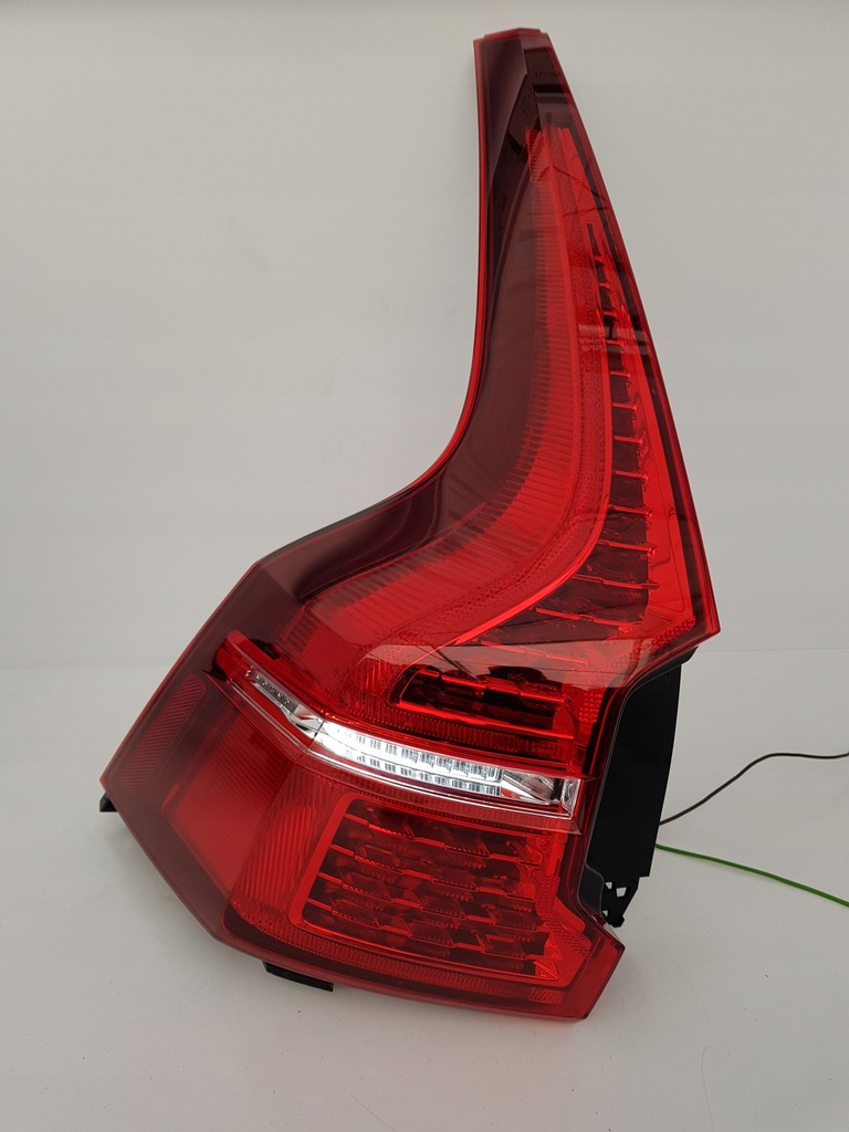 Lampa Ty Lewa Volvo Xc Xc Ii Led Eu