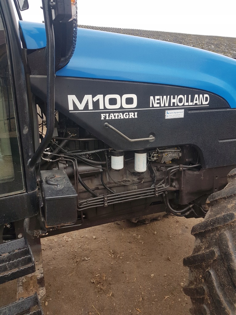 New Holland M100