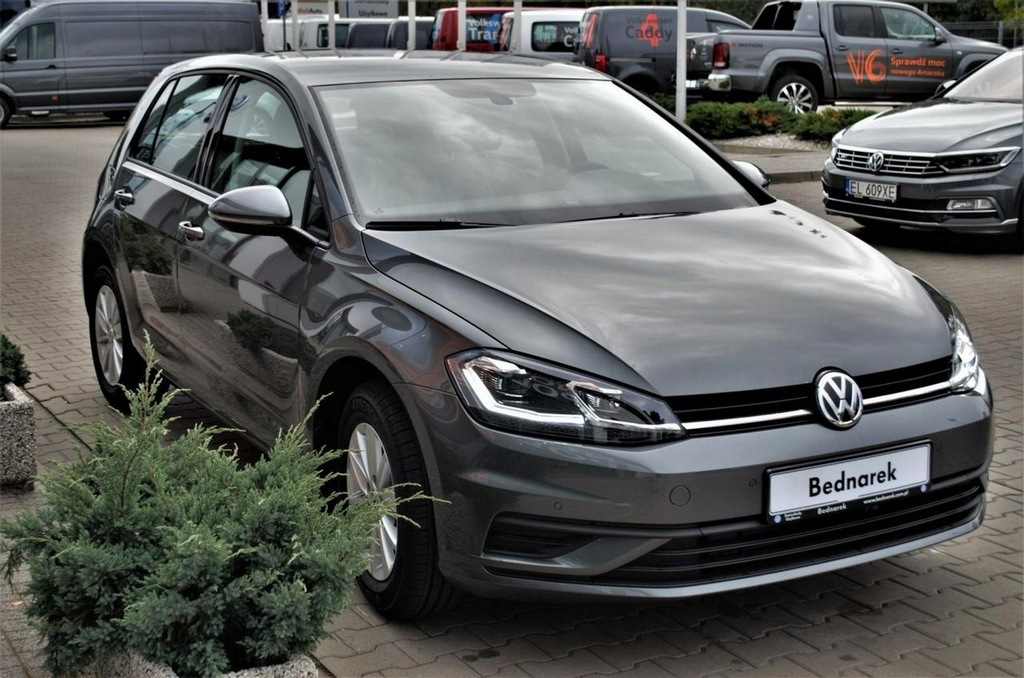 Volkswagen Golf Trendline 1.0 TSI 115 KM LED