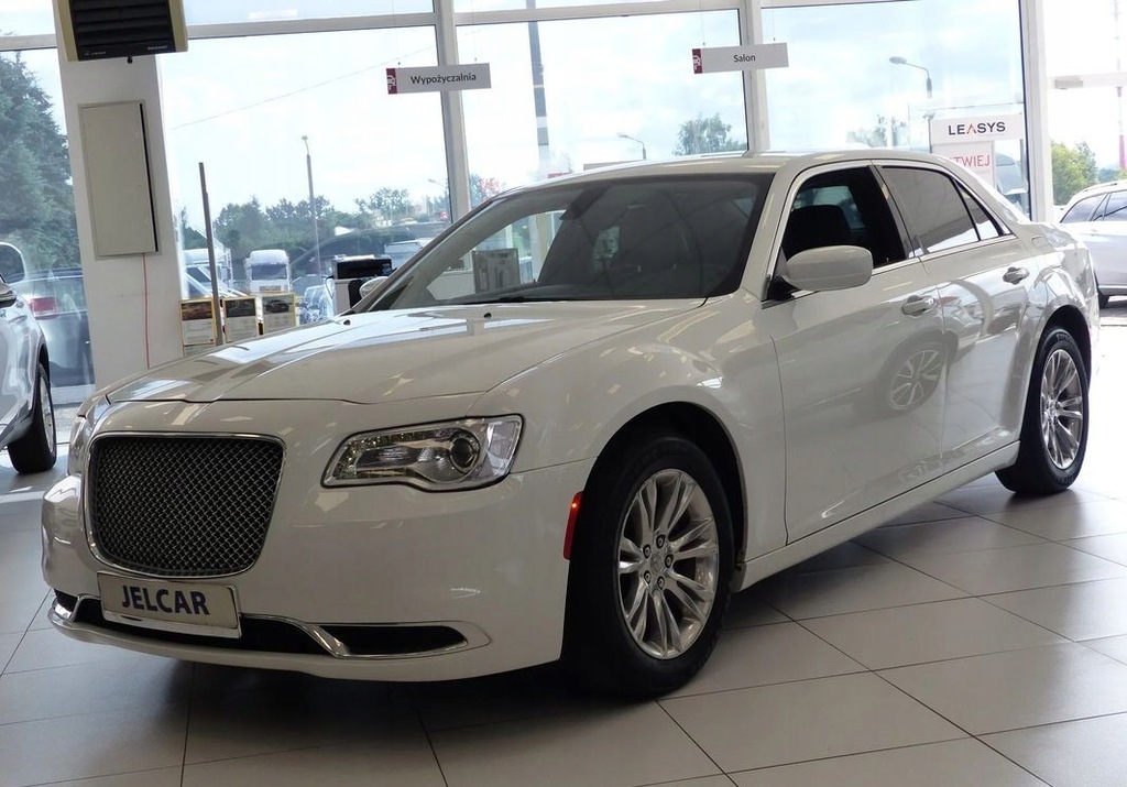 Chrysler 300 3.6 V6 Pentastar 286KM Skorzana t