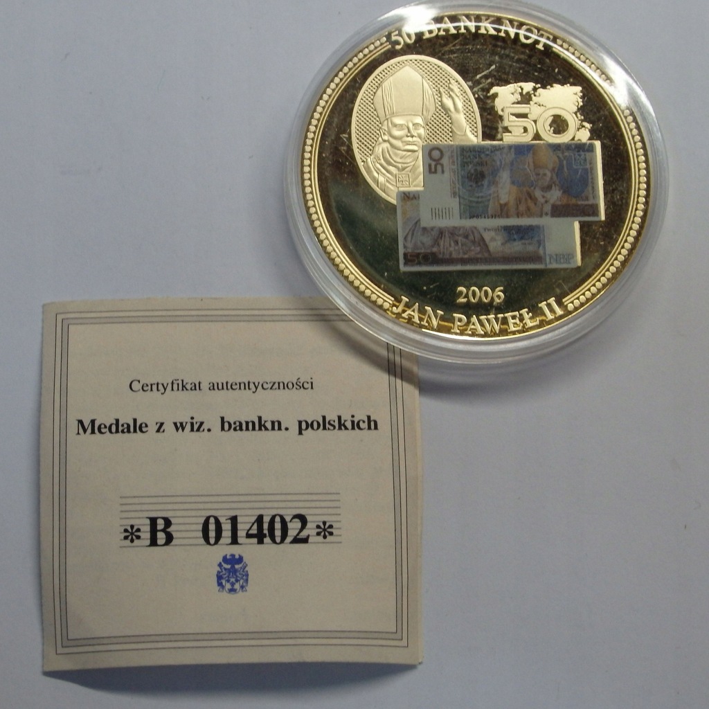 Medal z wizerunkiem banknotów polskich 50 zł Jan Paweł II, X6972